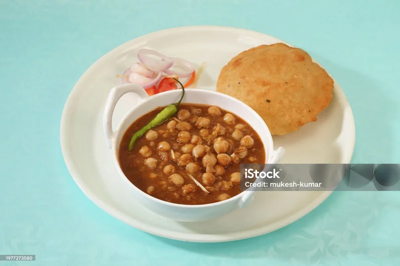 Chole (Chickpea Curry)