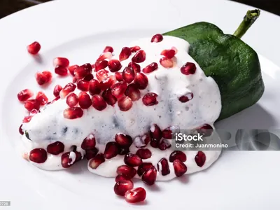 Chiles En Nogada