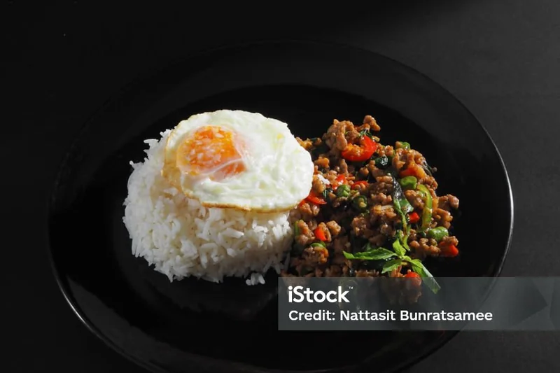 Pad Krapow Moo Saap (Fried Basil And Pork)